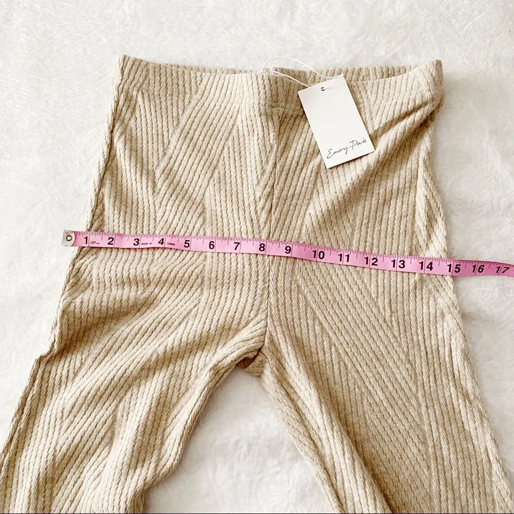 NWT Lulu’s Emery Park Knitted Parted Hem Leggings - Picture 8 of 16